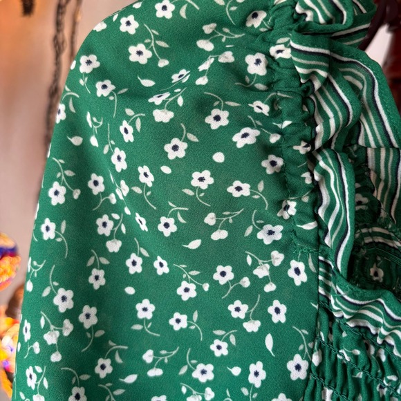 Max Studio Floral Blouse S Smocked Puff‎ Sleeve Romantic Cottagecore Top - Picture 9 of 10